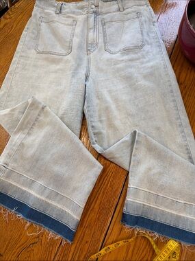 ee:some mineral washed high waisted wide leg cropped jeans. Size XL.